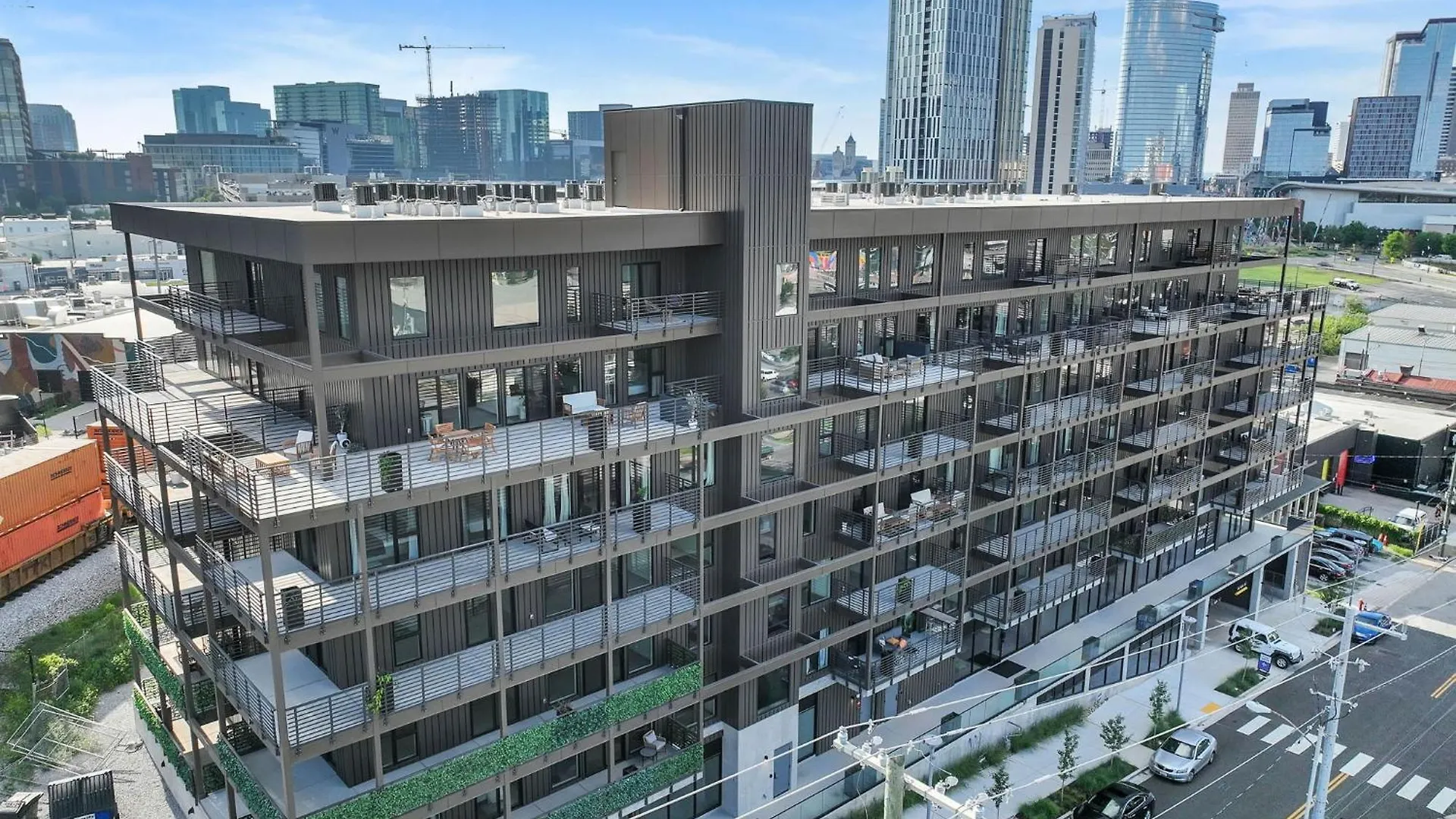 Skyline Nights In Downtown Nashville Walk To Broadway With Pool And Gym Apartment